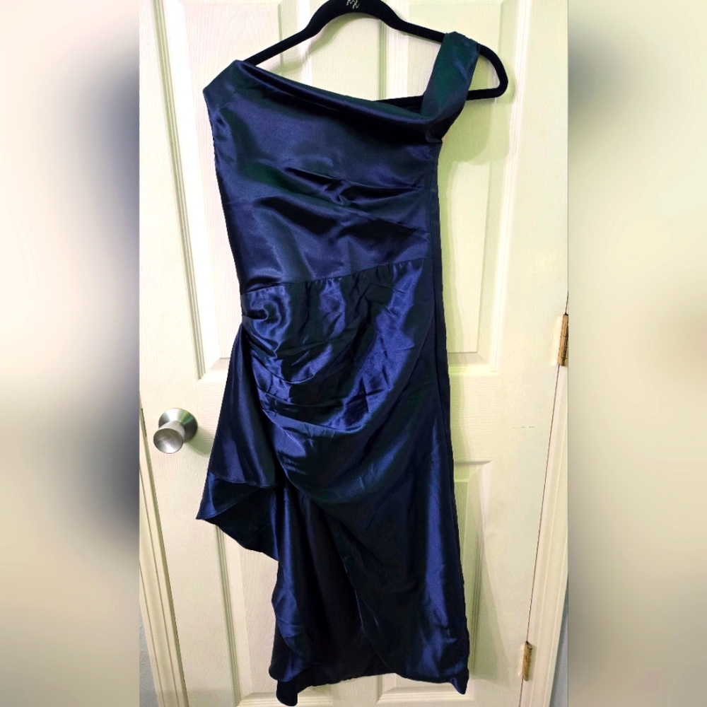 Elegant Navy Blue Satin Pleated Off-Shoulder Dress - Size 2